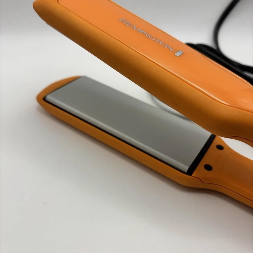 Remington Wide Plate Digital Anti Static Ceramic Salon Hair Straightener Iron RD